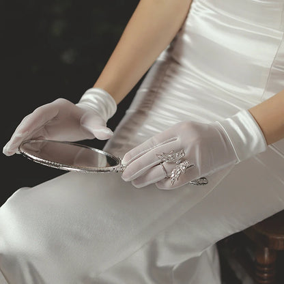 Simple Women Short Wedding Bridal Gloves Smooth Satin Tulle White Brides Bridesmaid Finger Gloves WG019